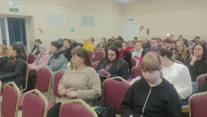 родители выпускников познакомились с Порядком проведения ОГЭ в 2026 году - фото - 1